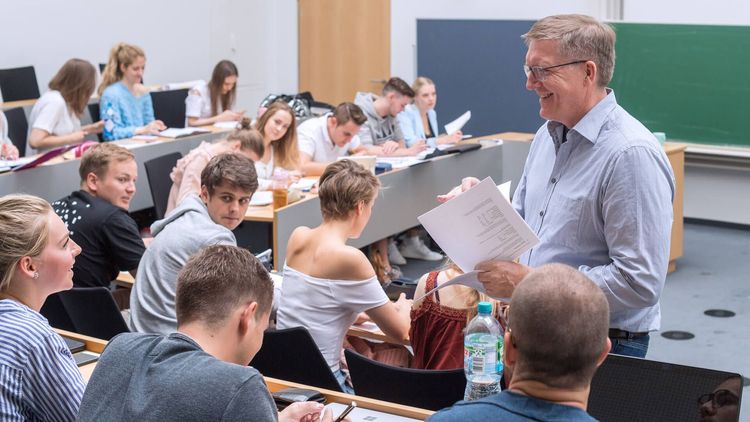 Hochschule Der Bayerischen Wirtschaft Hochschule der Bayerischen Wirtschaft für angewandte Wissenschaften
